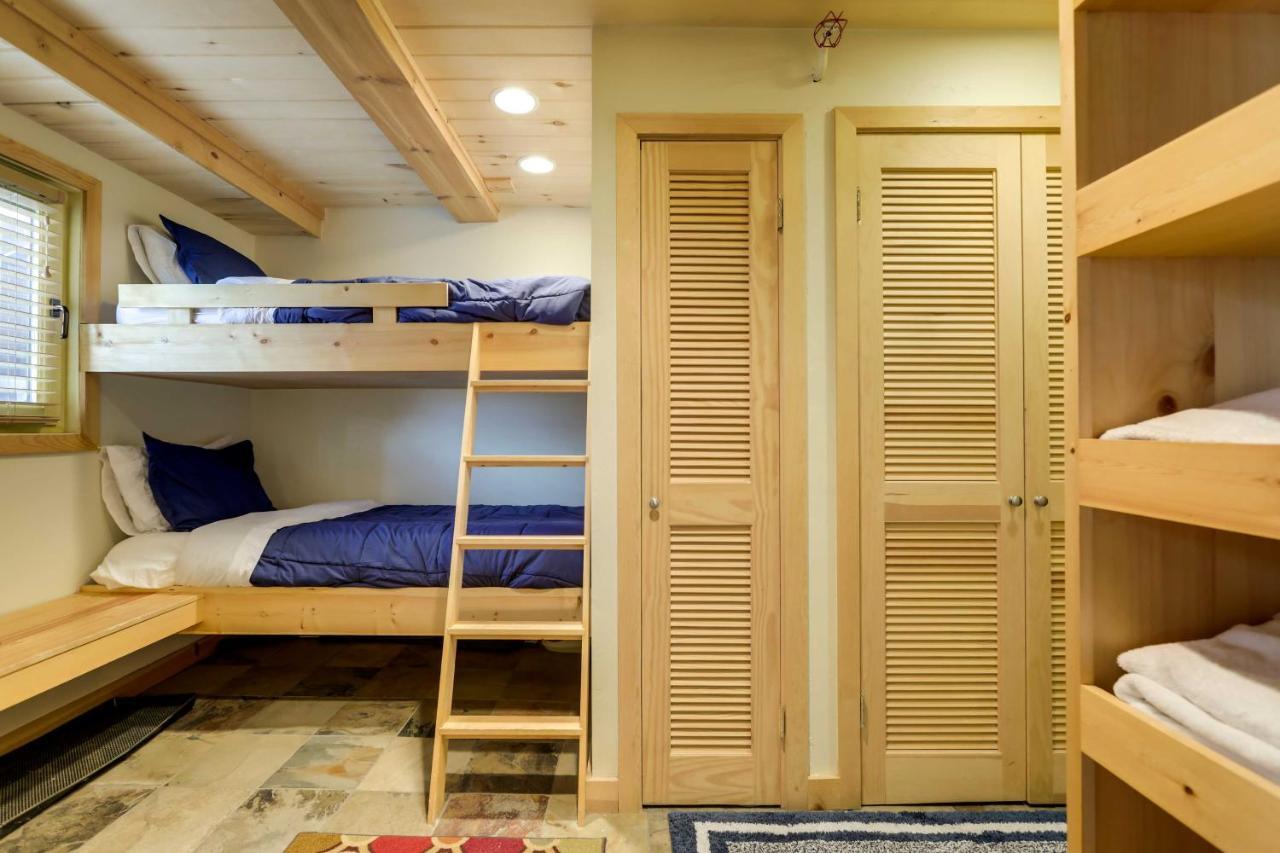 Ski-inandski-out In Aspen Snowmass Apartment *