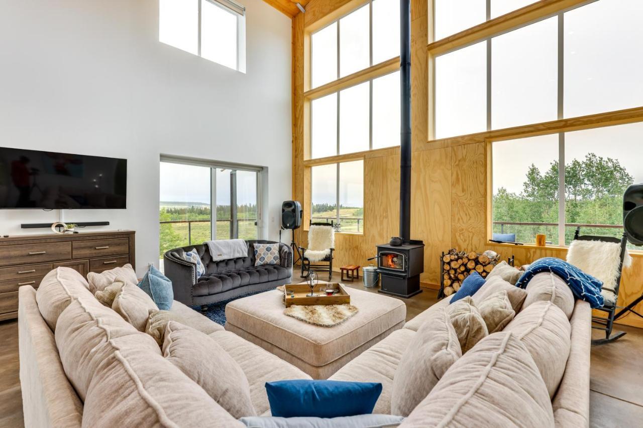 Colorado Retreat With Gas Grill And Mountain Views!