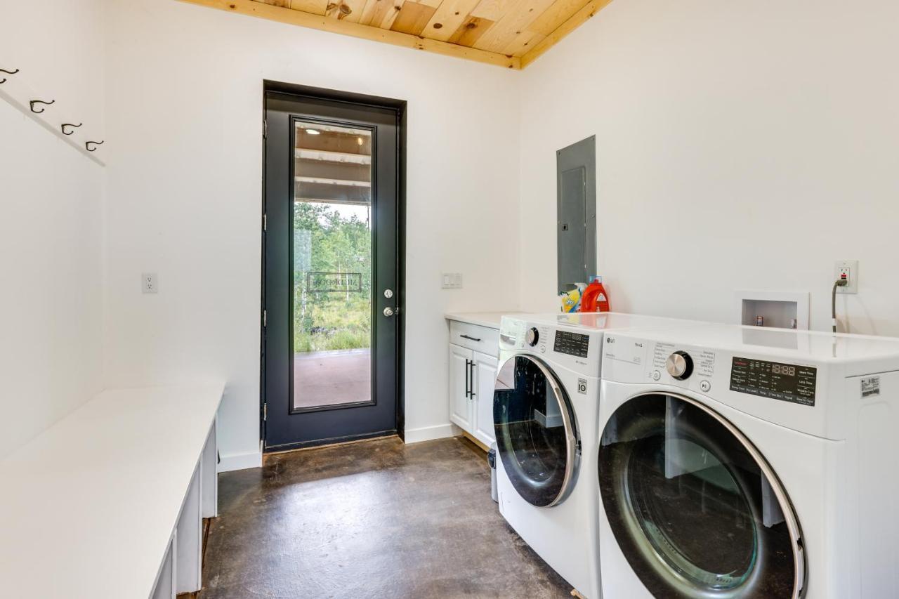 Holiday home Colorado Retreat With Gas Grill And Mountain Views!