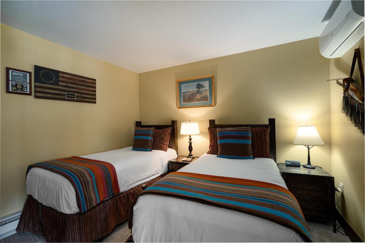 Apartment Bear Claw 408 - Ski-in Ski-out Condo! *