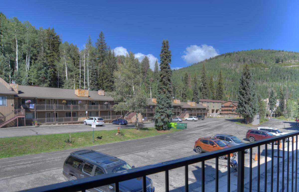 Apartment Purgatory Townhome 111 *