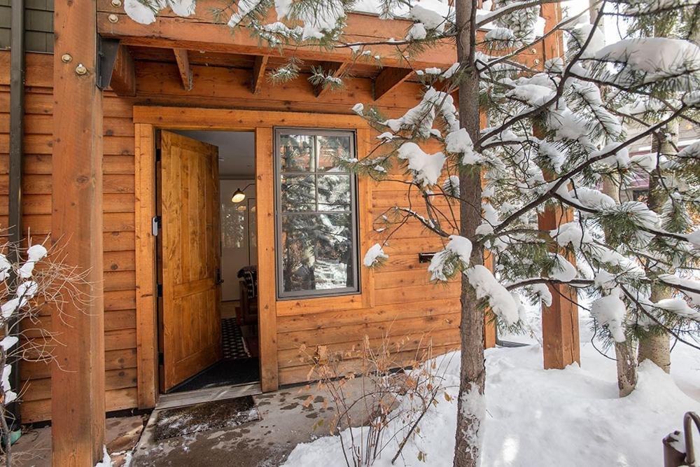 Christiana 102a In With Hot Tub Access Holiday home Aspen