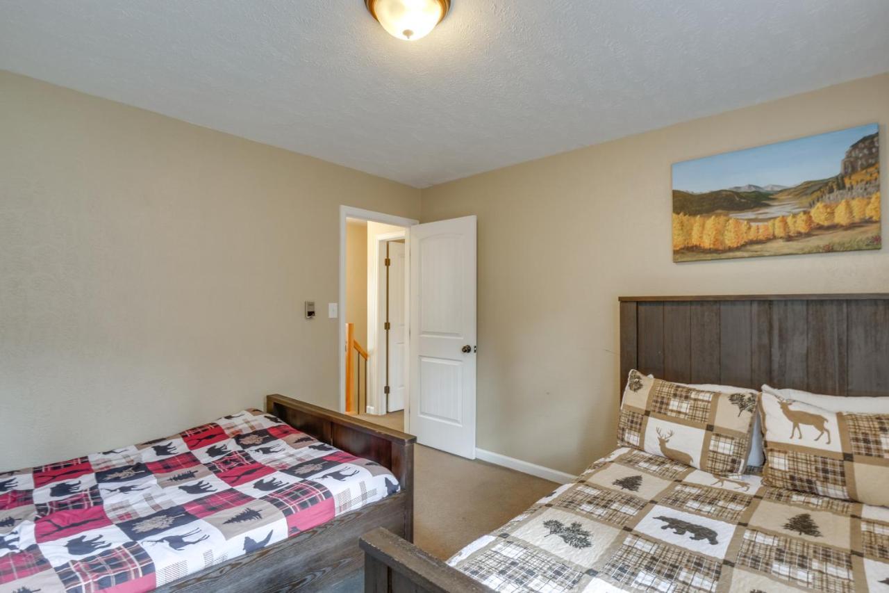 Ski-in Retreat With Pool Access 2 Blocks To Main St Holiday home