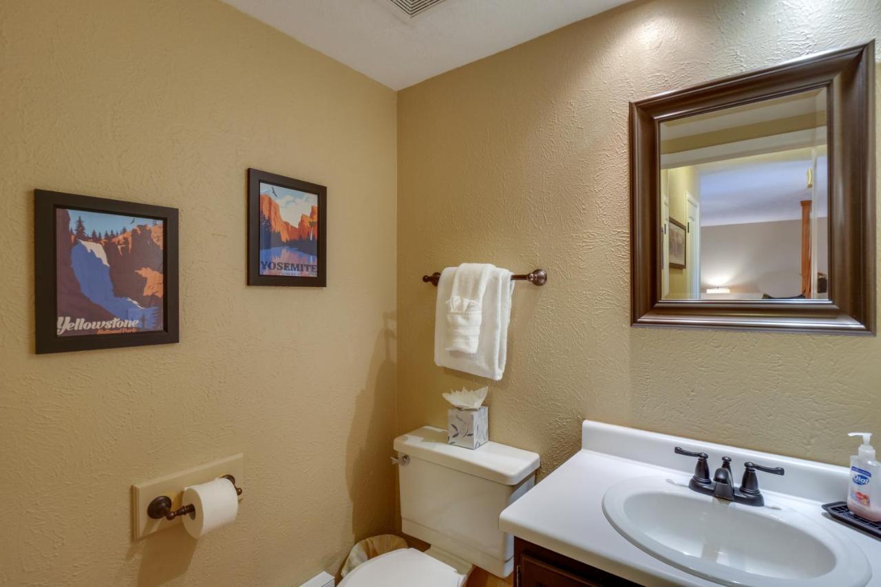 Ski-in Retreat With Pool Access 2 Blocks To Main St