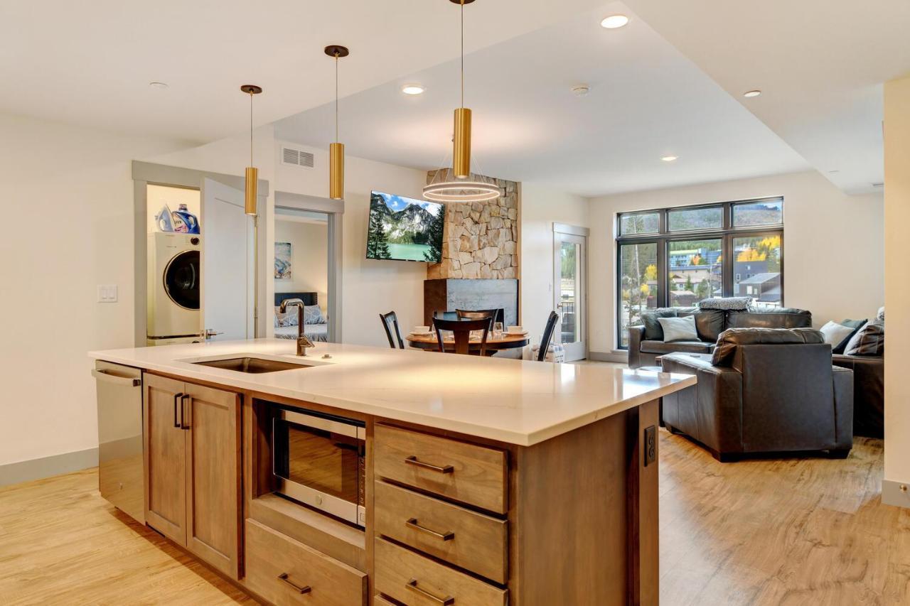 New Luxury 2307/ Hot Tub / Ac / Great Views / Price - $500 Free Activities Daily Holiday home
