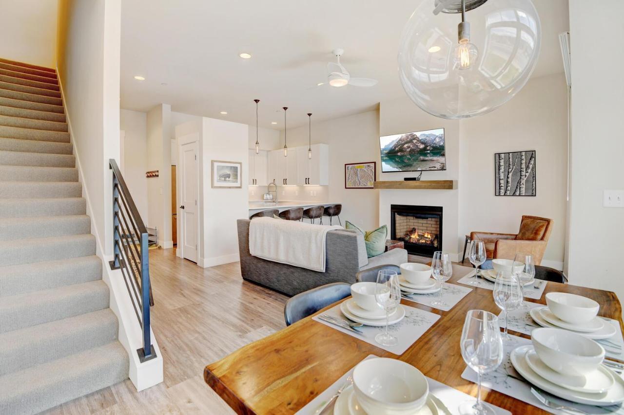 Casa de férias New Luxury Loft 4 / Hot Tub & Great Views / Price - $500 Of Free Activities Daily *