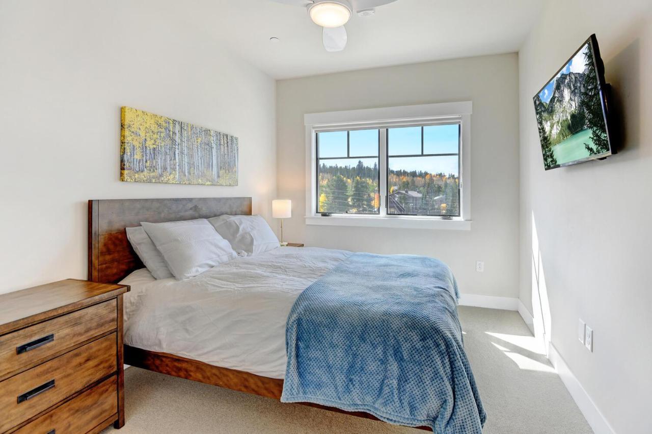 Casa de férias New Luxury Loft 4 / Hot Tub & Great Views / Price - $500 Of Free Activities Daily *