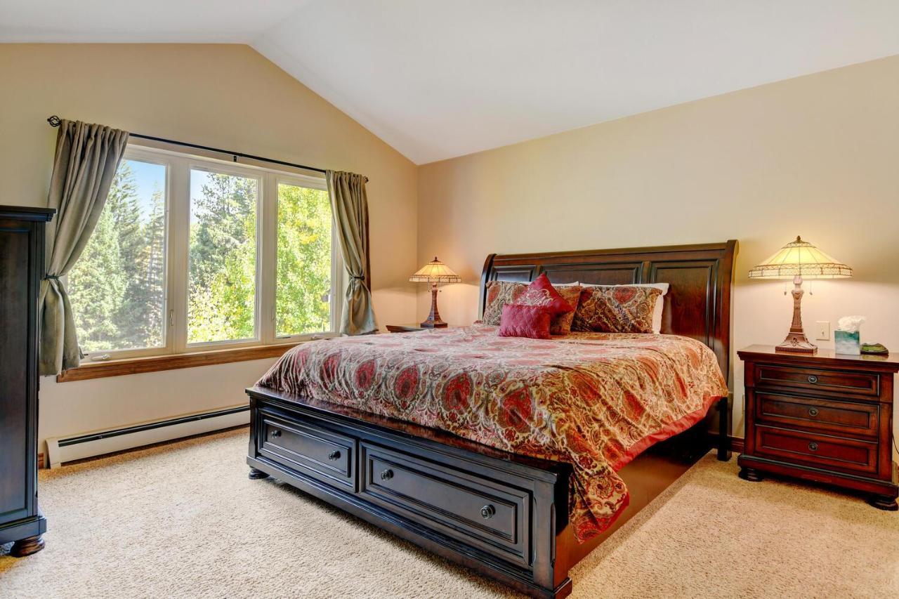 Luxury 582 On River With Hot Tub / Great Views / Price - $500 Free Activities Daily Holiday home *