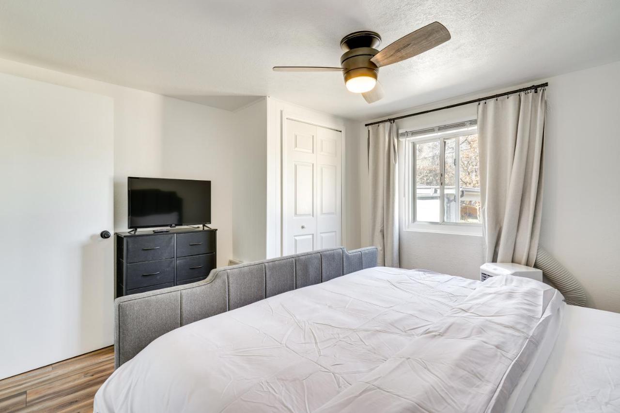 Holiday home Updated Vacation Near Riverwalk!
