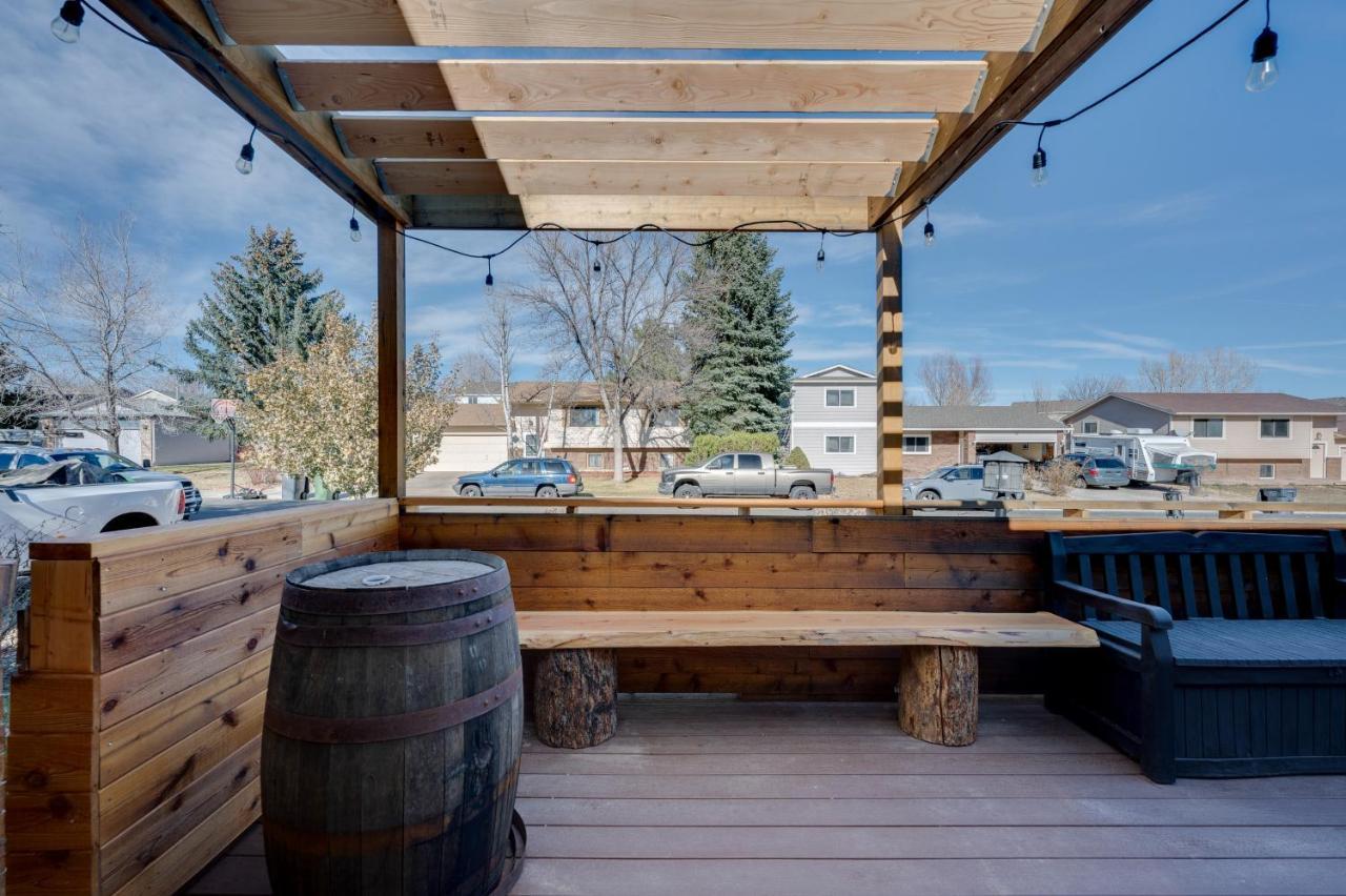 With Private Hot Tub And Wood Fireplace! * Loveland