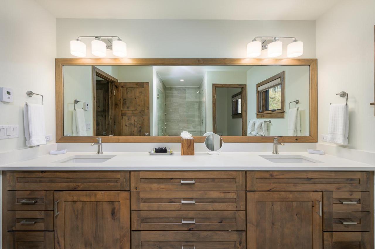 New Luxury 502 Next To / Hot Tub & Views / Price - $500 Free Activities Daily Winter Park