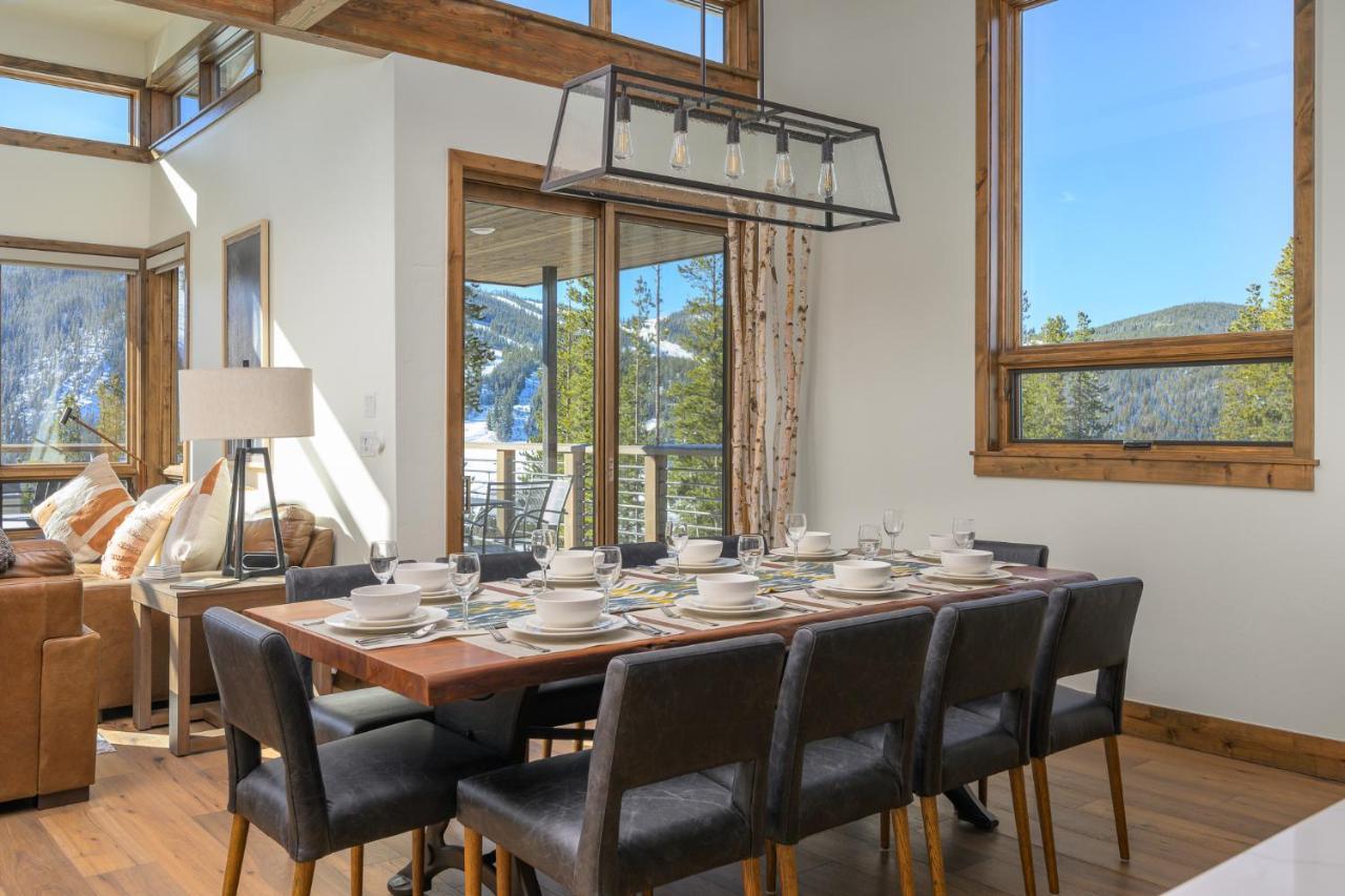 New Luxury 502 Next To / Hot Tub & Views / Price - $500 Free Activities Daily Holiday home *
