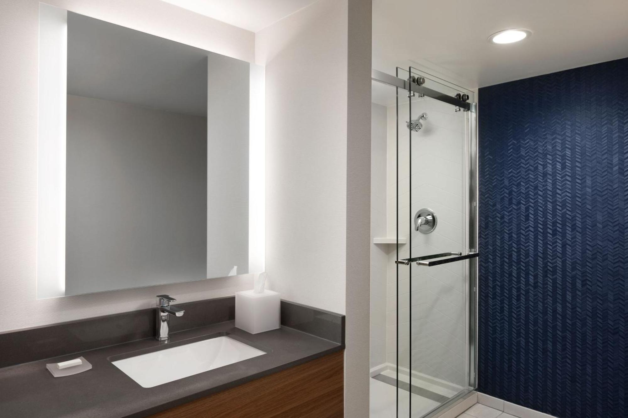 Fairfield & By Marriott Denver Southwest/lakewood Lakewood