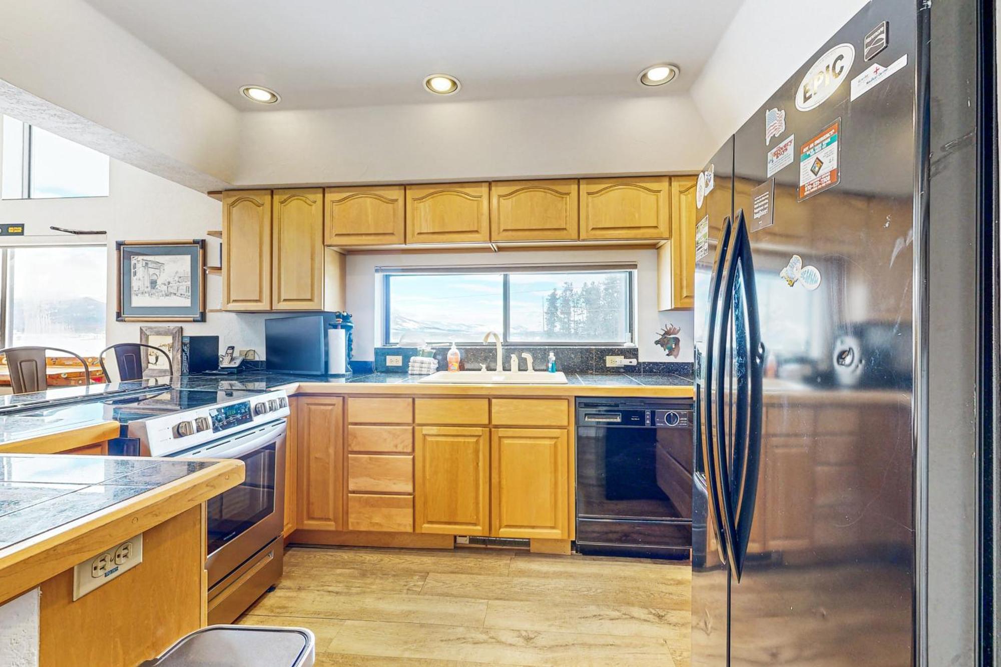 4 Bed 4 Bath In * Fraser