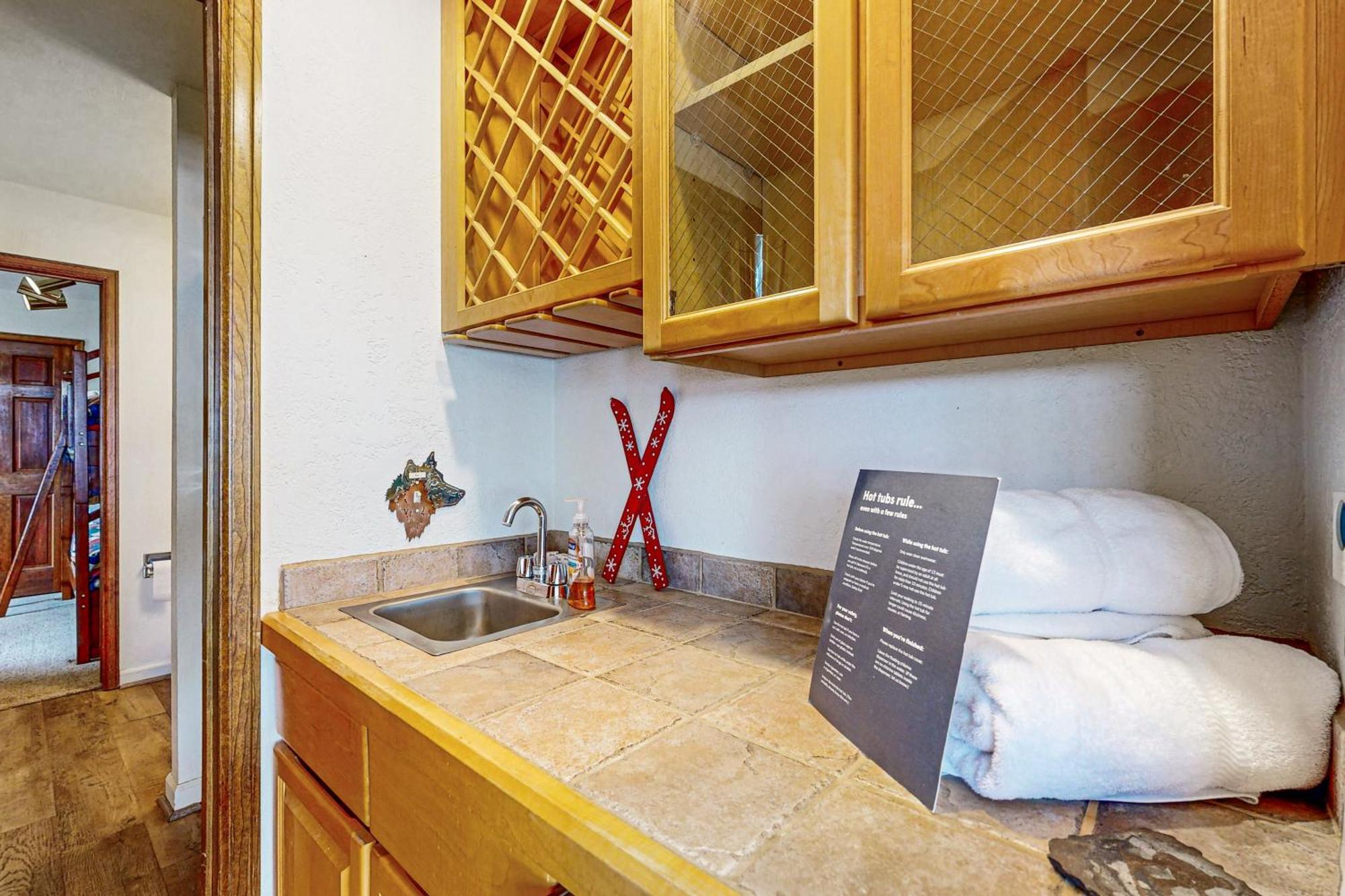 4 Bed 4 Bath In