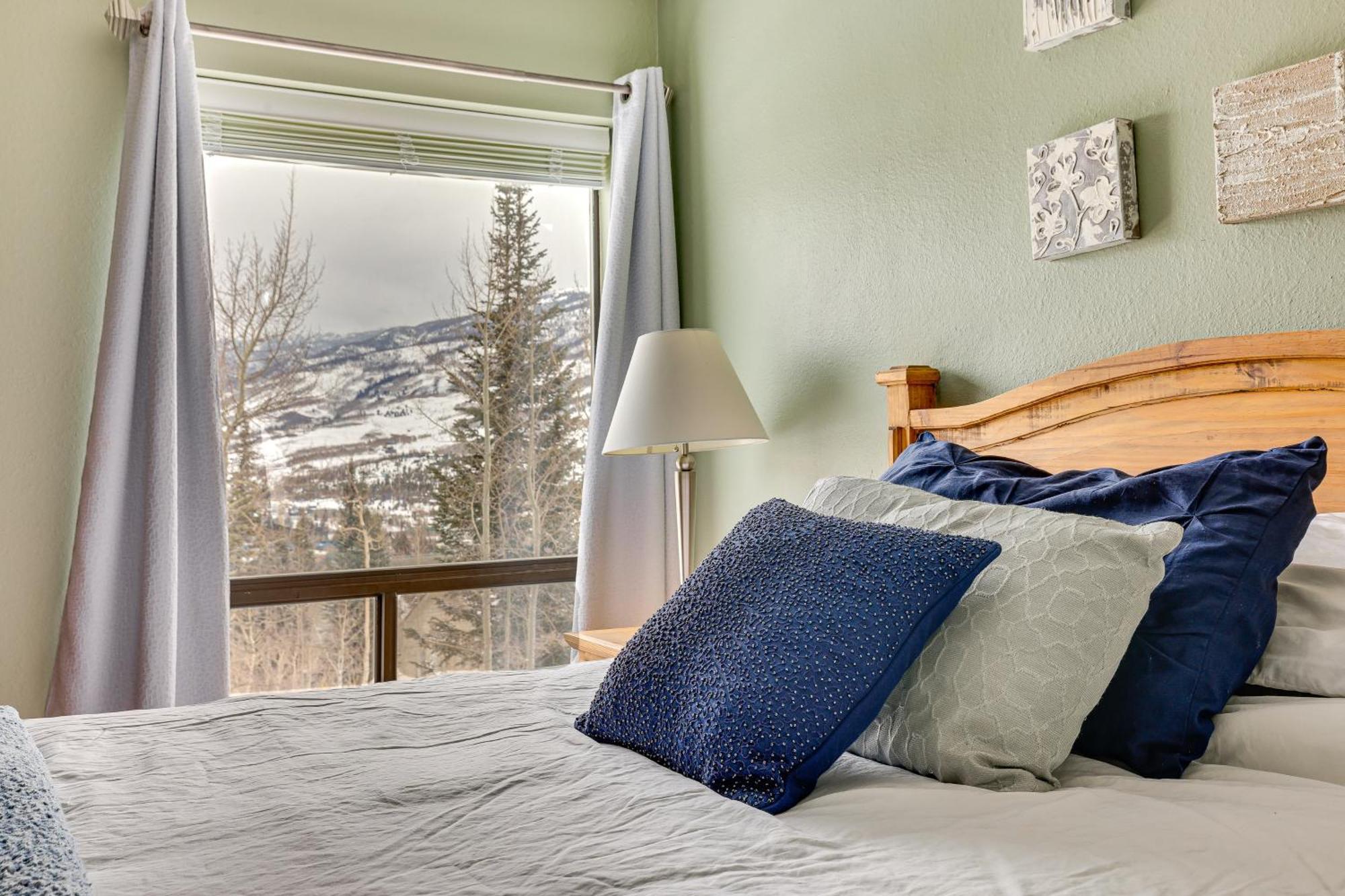 Apartment Mountain-view Getaway By Resorts! Silverthorne