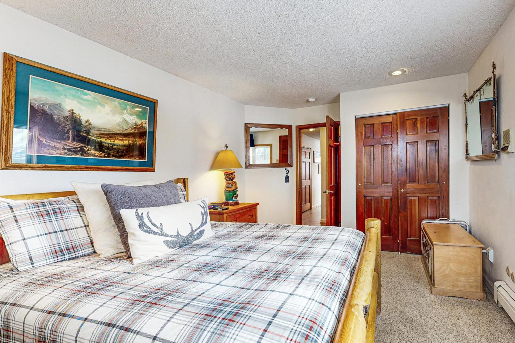 4 Bed 4 Bath In