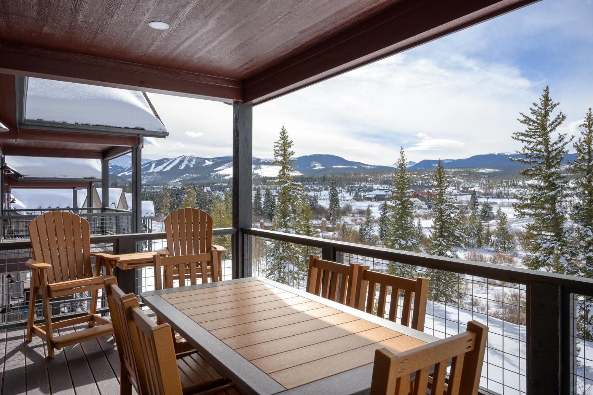 New Luxury River Run 129 / Great Views / Hot Tub / Price - $500 Free Activities Daily