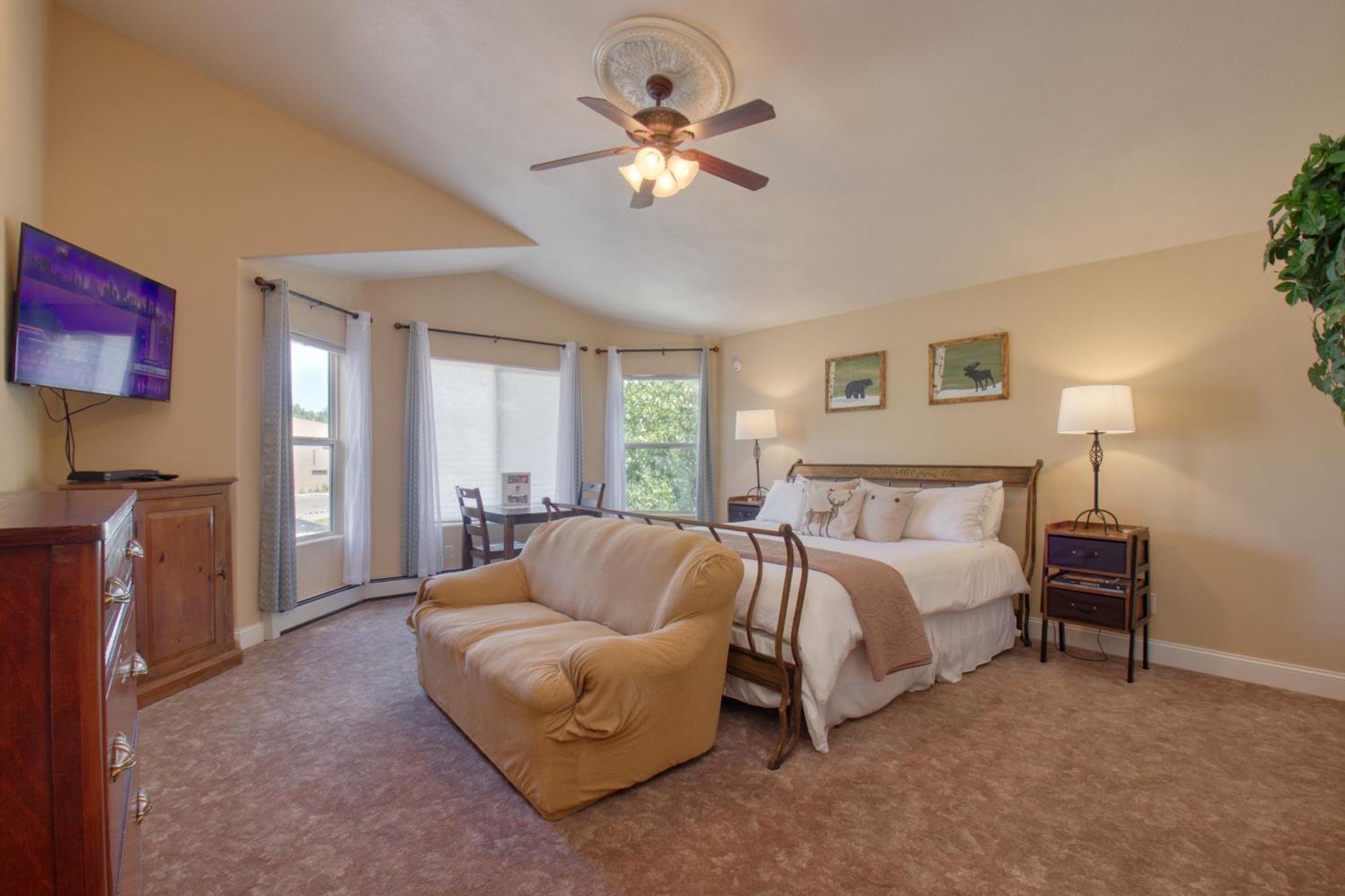 Castle Creek Manor * Grand Junction