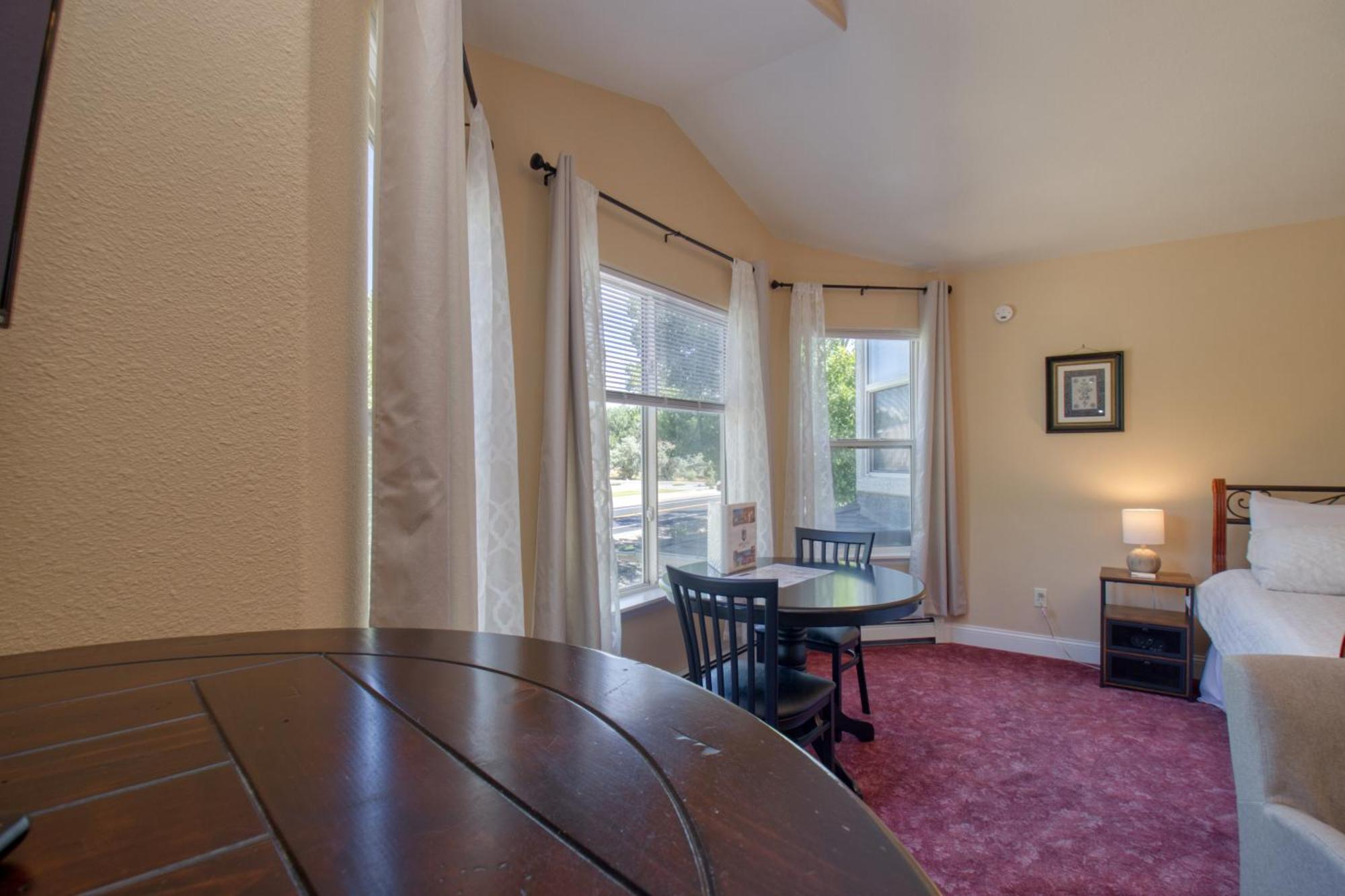 Castle Creek Manor Bed & Breakfast Grand Junction