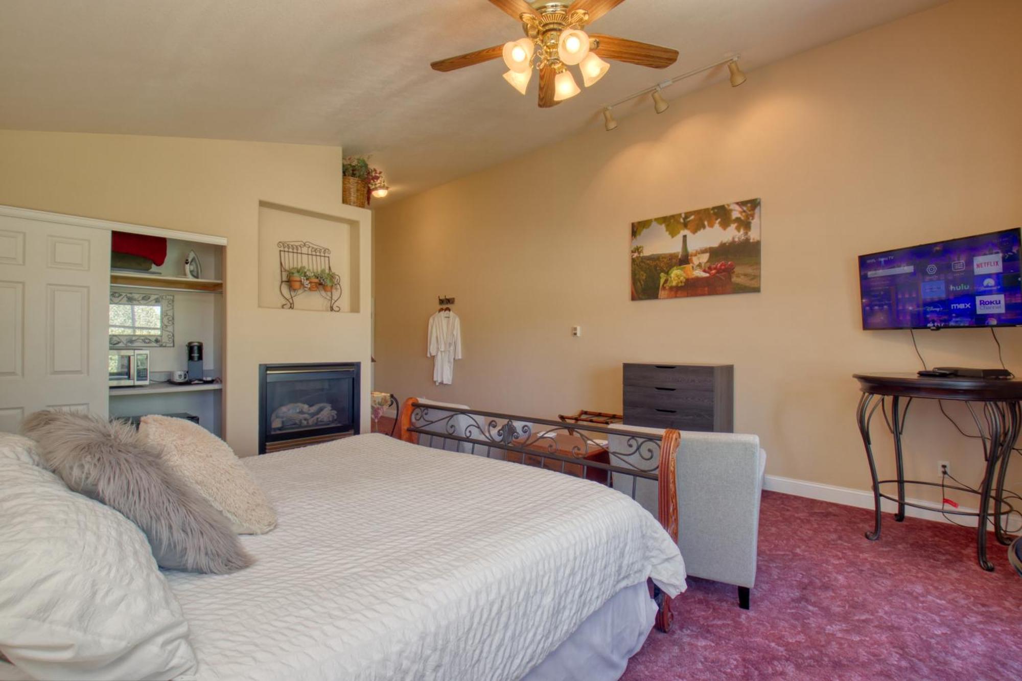 Bed & Breakfast Castle Creek Manor