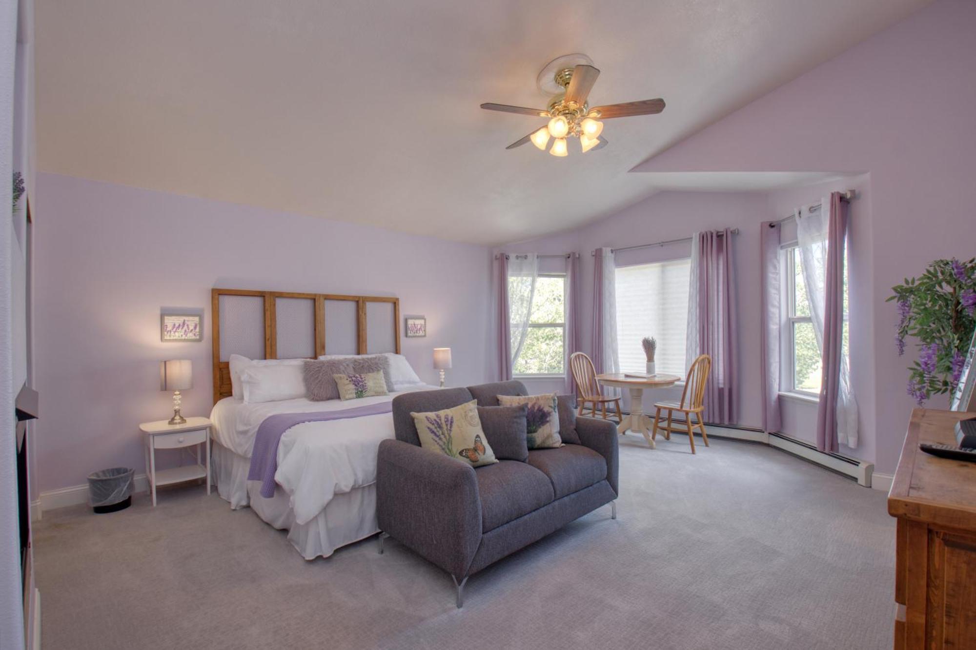 Bed & Breakfast Castle Creek Manor