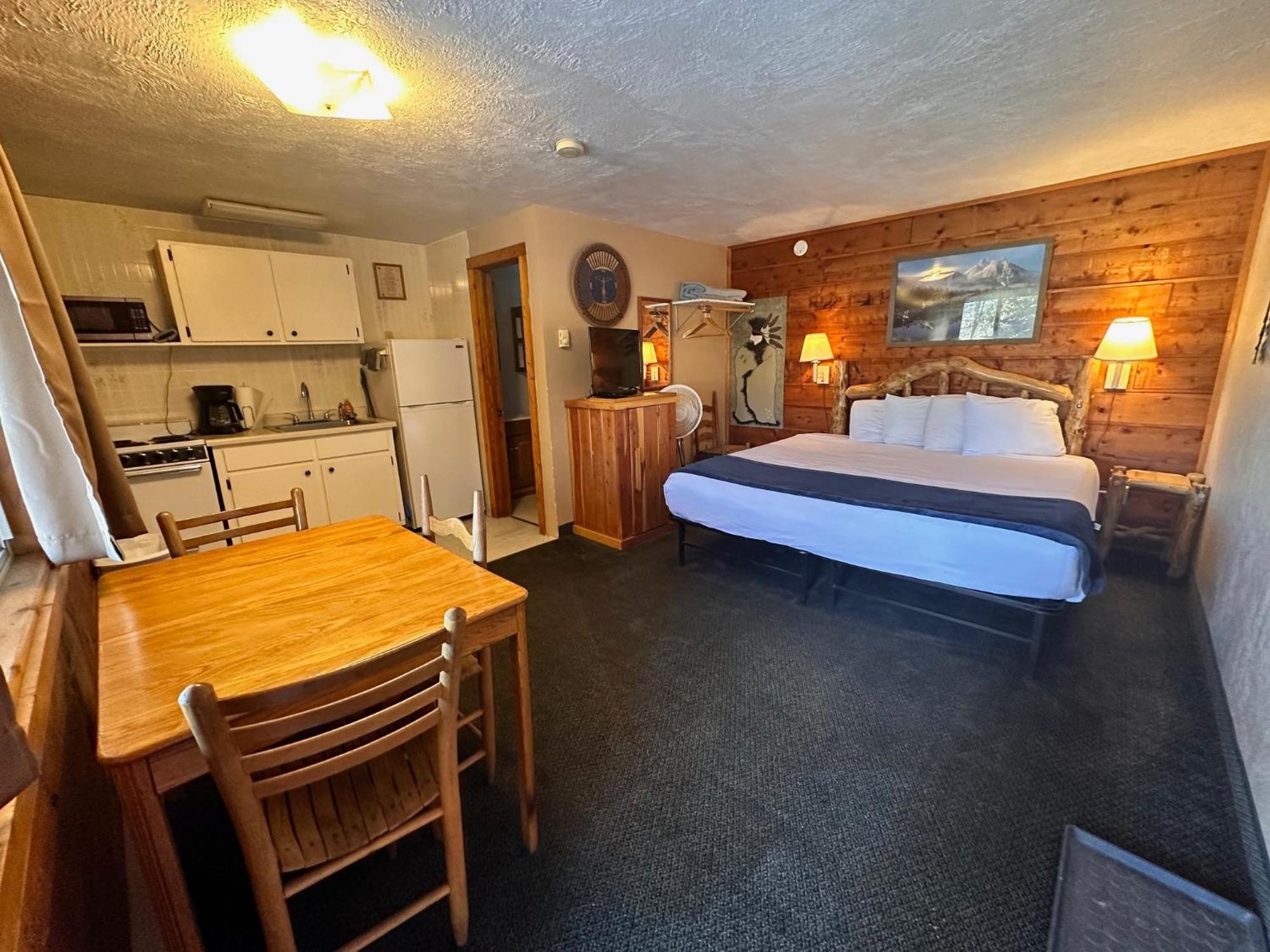 Guest house Ute Bluff Lodge, And Rv Park
