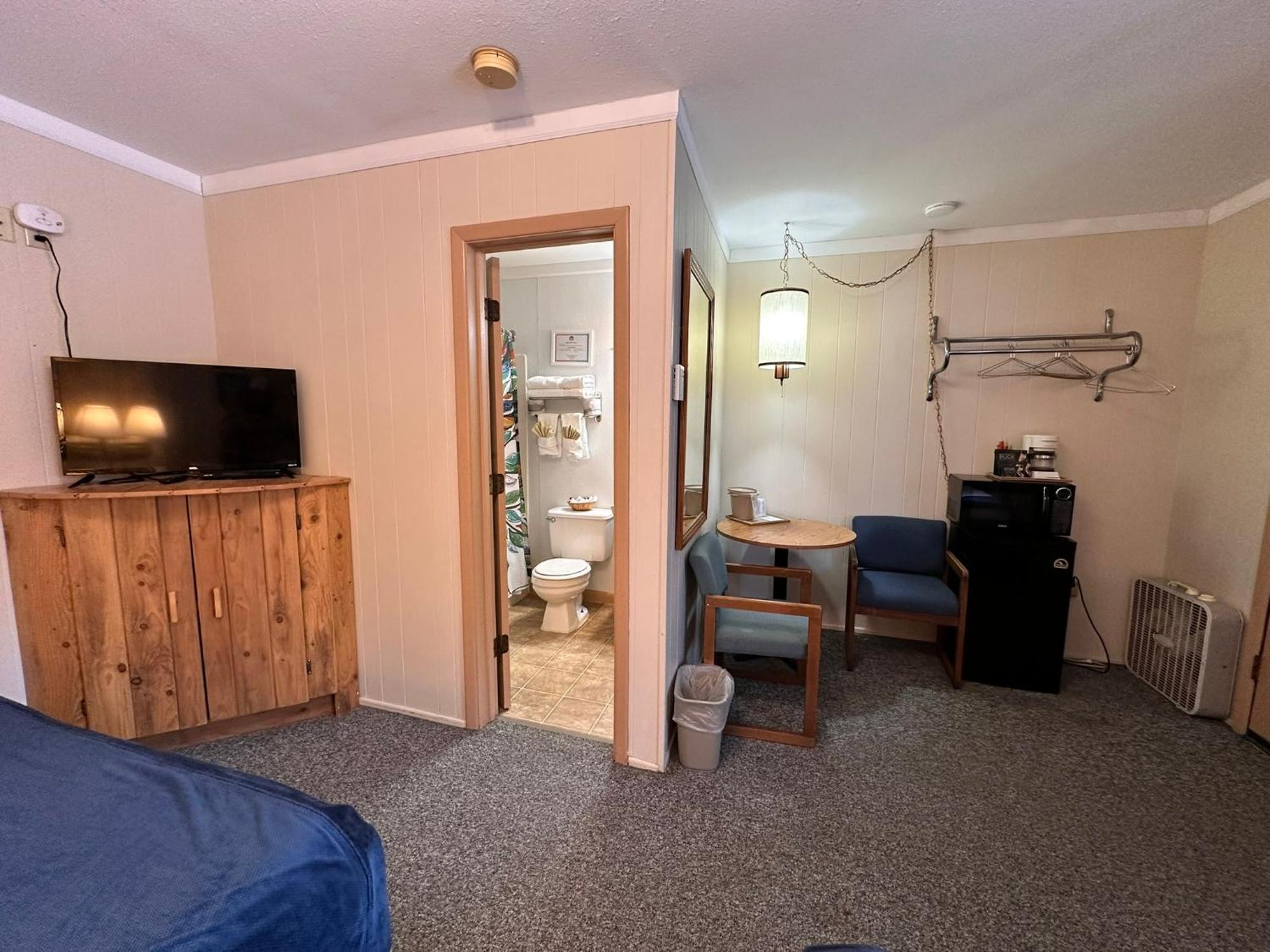 Ute Bluff Lodge, And Rv Park * South Fork