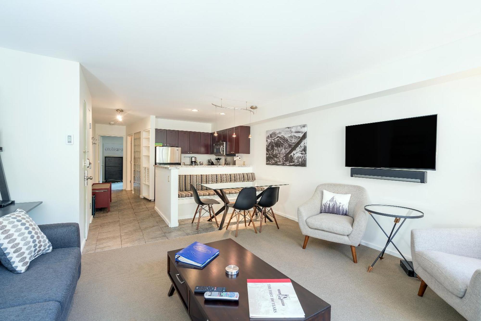 Holiday home Deluxe Unit With Unbeatable Deck Views *