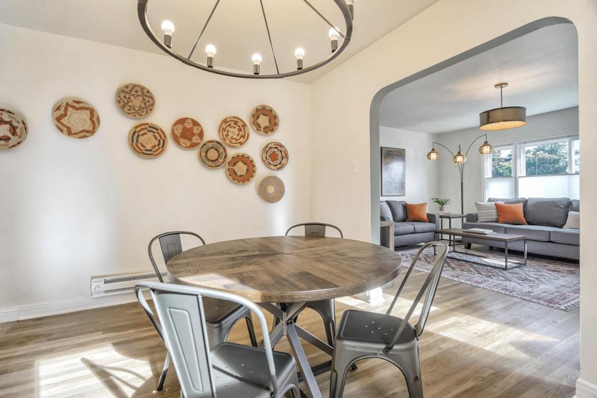 Holiday home Pikes Estate 5 Apts Fire Pit Big Groups 20+ Colorado Springs