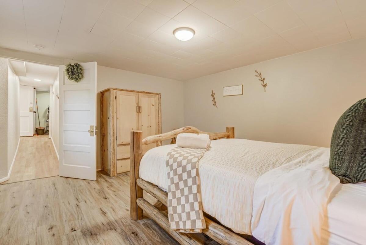Casa de férias Hiker's Hideaway - Nature Escape Bbq Pit Trails *