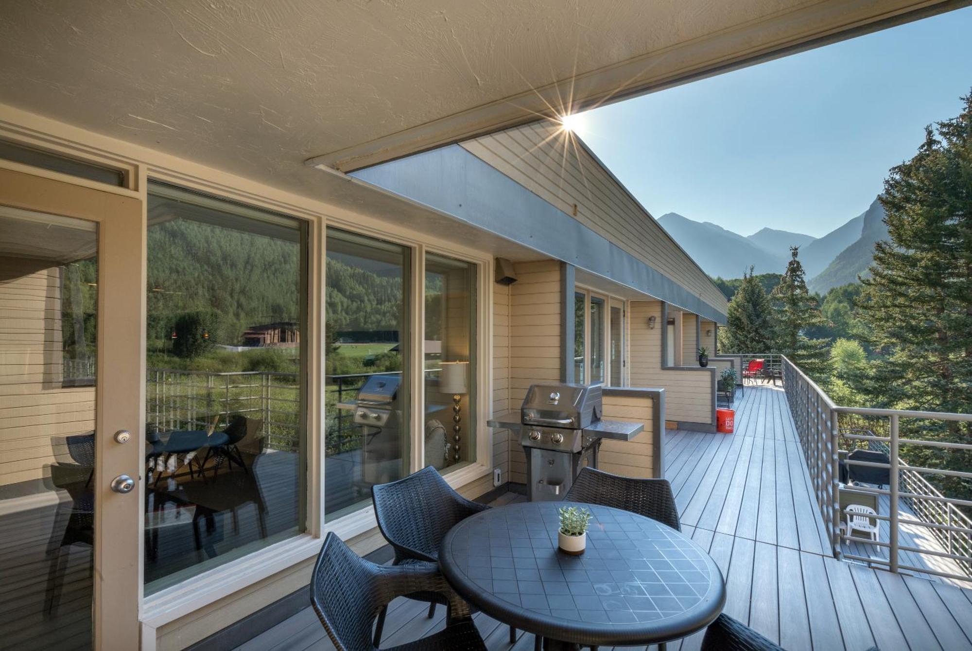 Holiday home Deluxe Unit With Unbeatable Deck Views Telluride