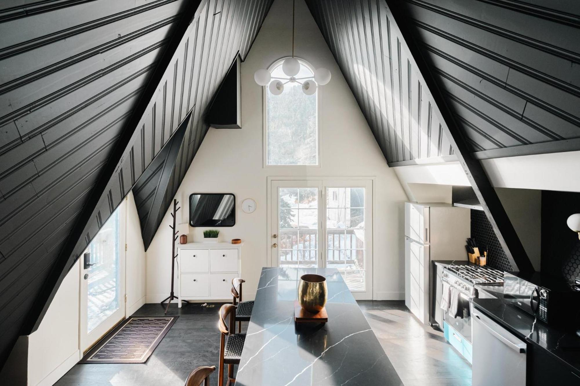 Modern A-frame - Mountain Views - * Evergreen