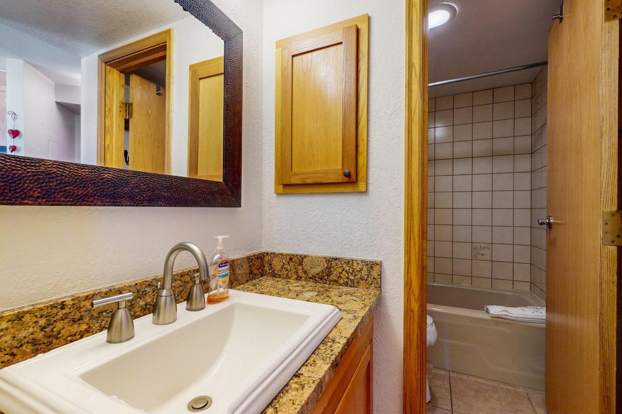 Iron Horse Retreat Hotel