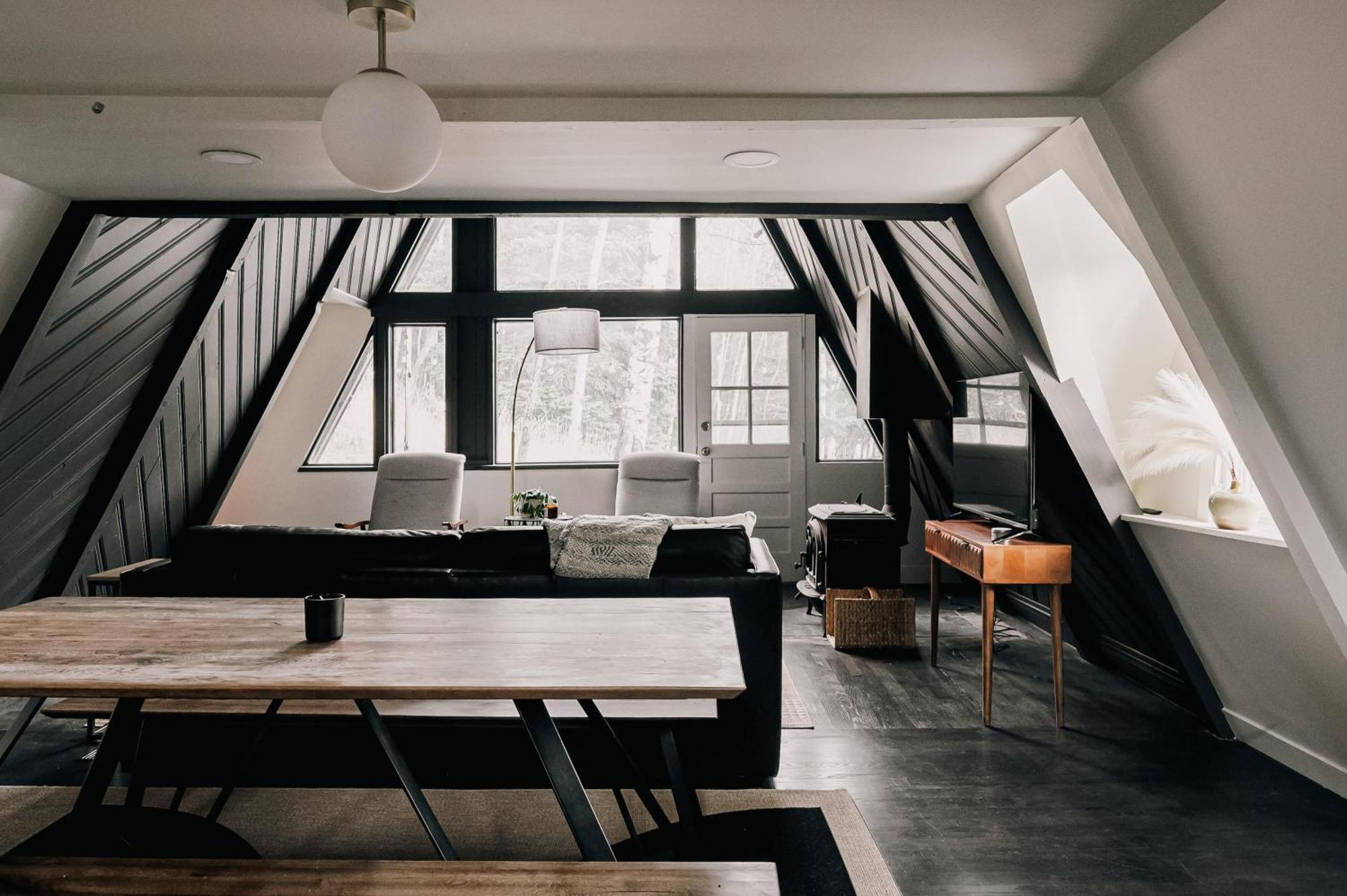 Modern A-frame - Mountain Views - * Evergreen
