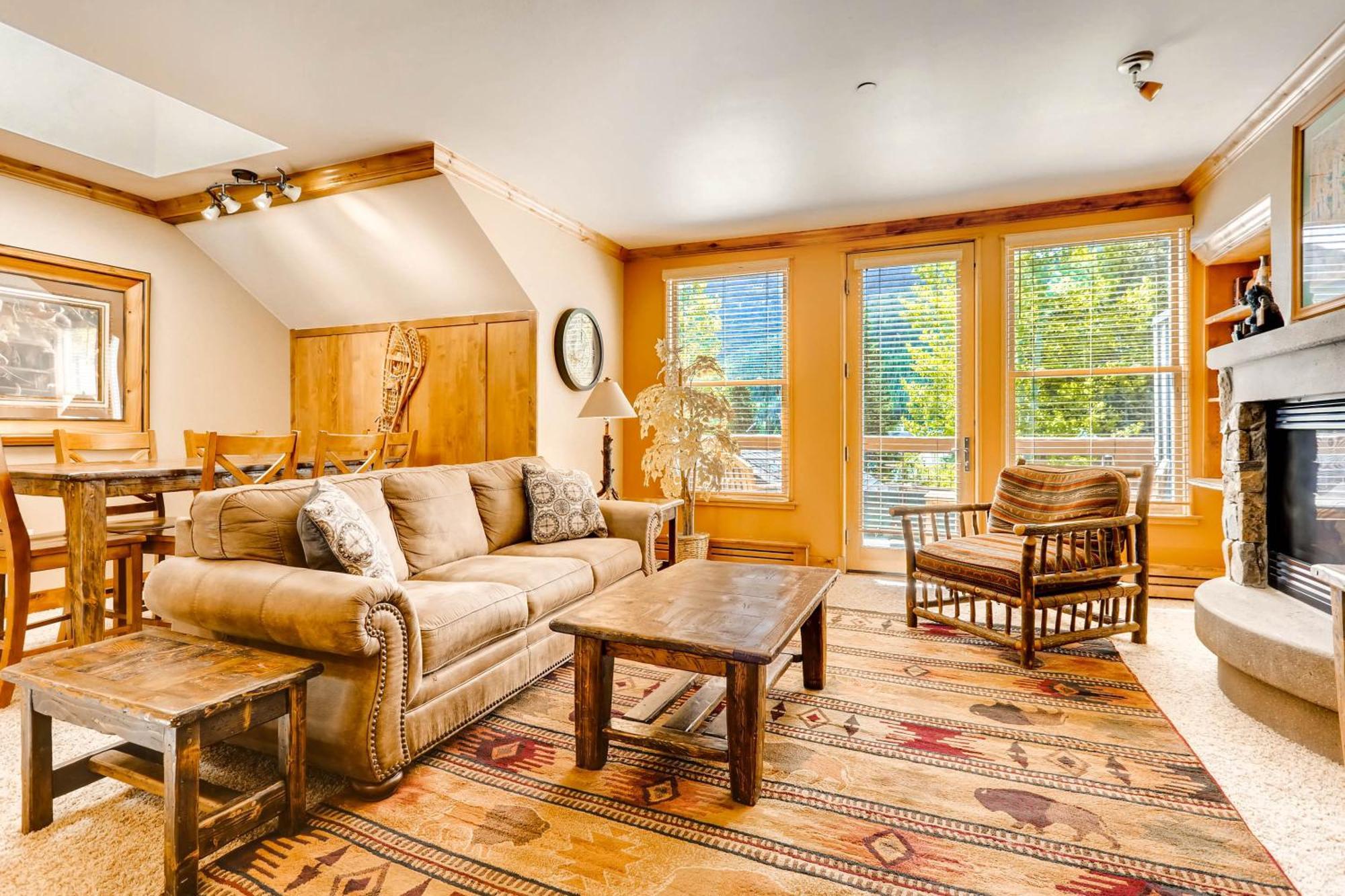 Resort Jackpine & Black Bear By