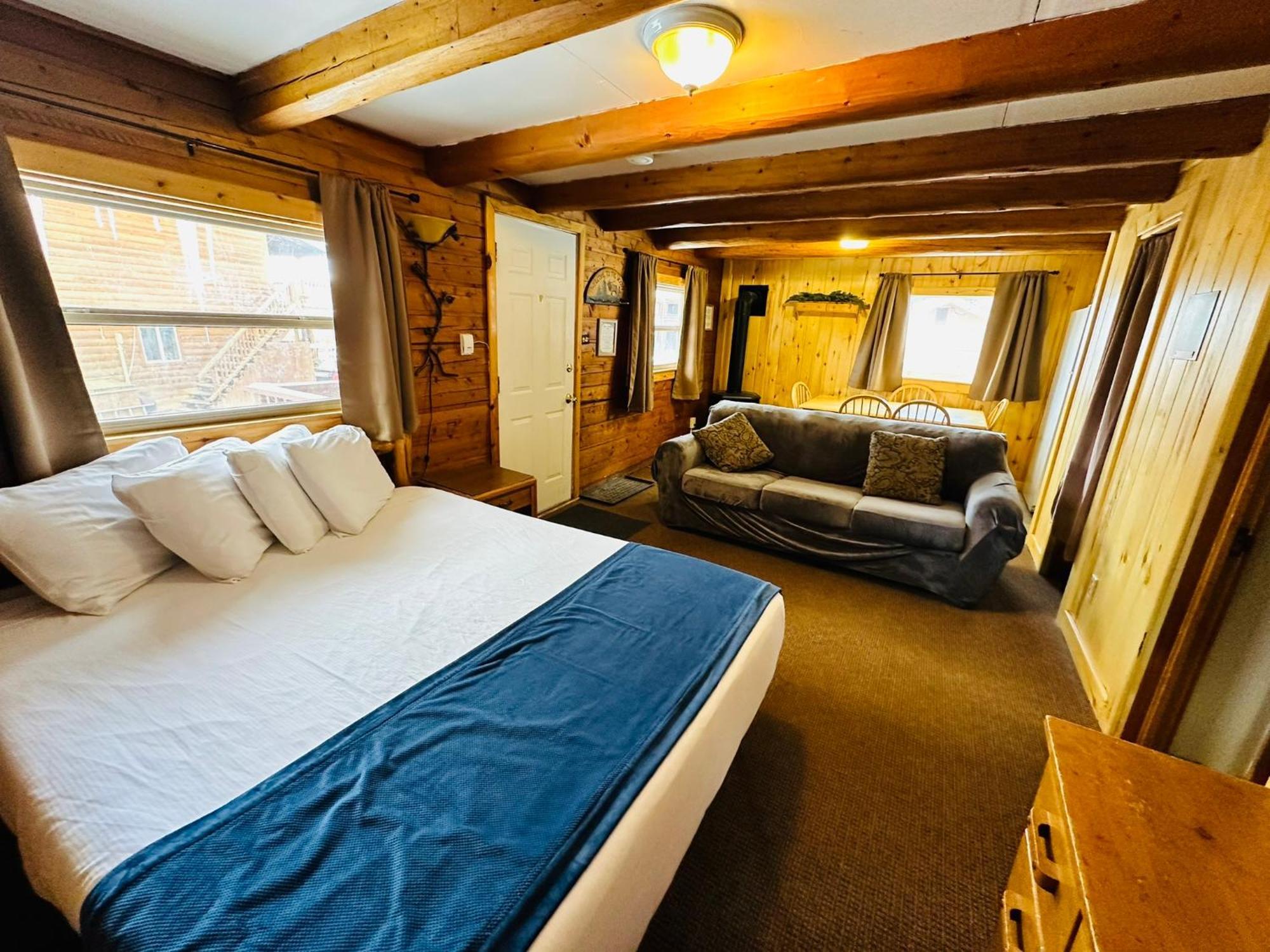 Guest house Ute Bluff Lodge, And Rv Park South Fork