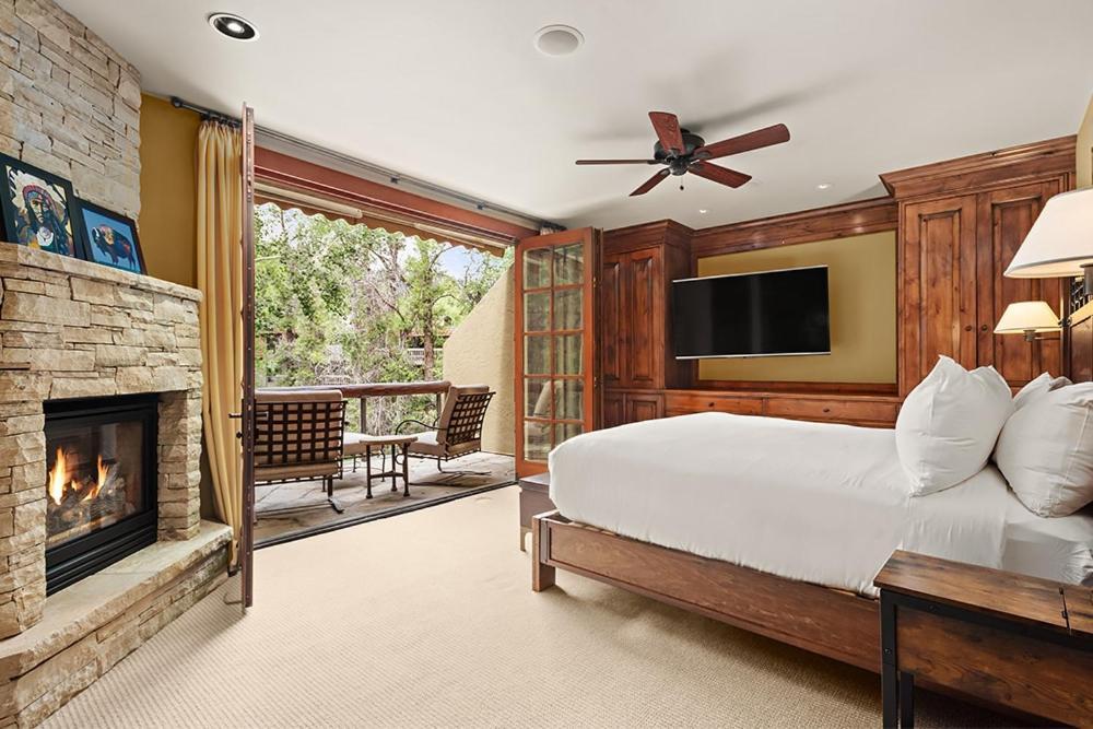 315 Park Avenue, Luxury Townhouse With River Views In