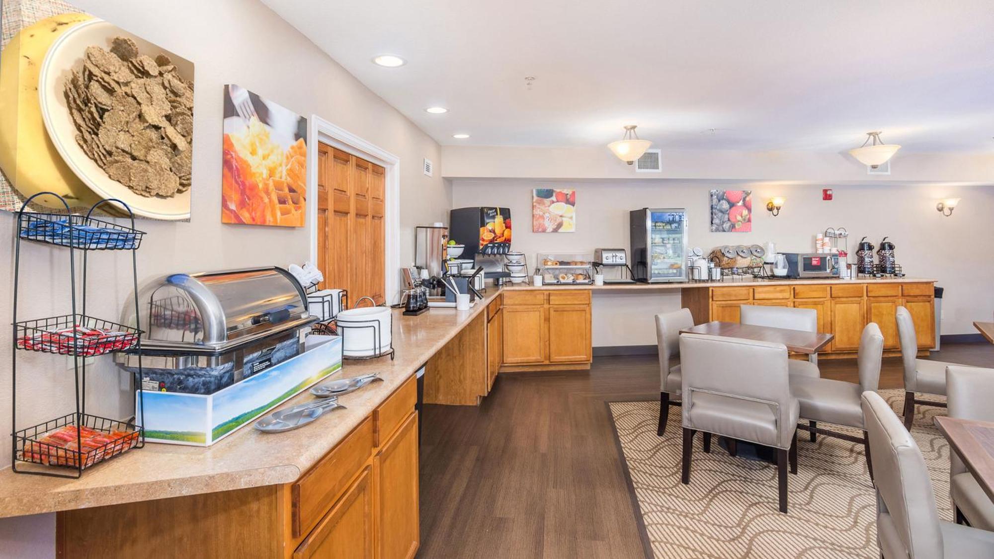 Hotel Magnuson Grand Pikes Peak 3*