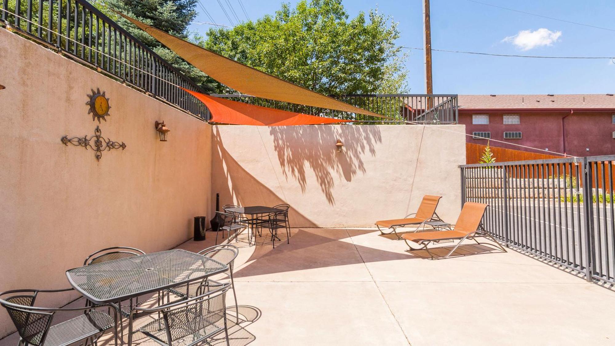Magnuson Grand Pikes Peak 3* Manitou Springs