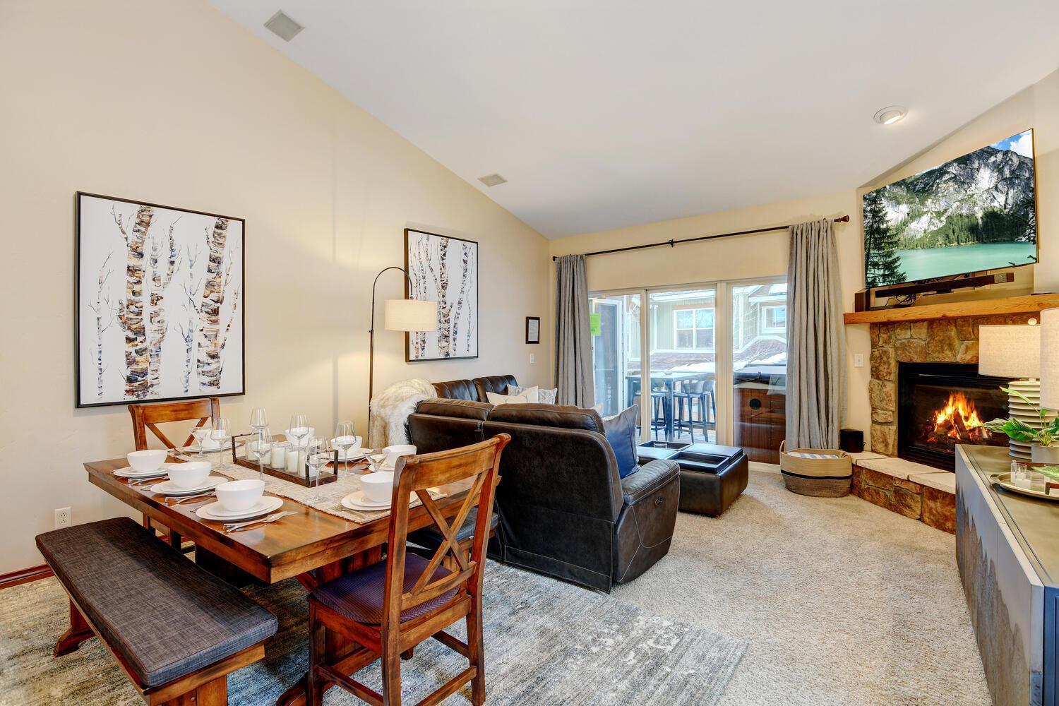 Luxury 520 - Hot Tub / Great Views / Price - $500 Free Activities Daily Holiday home