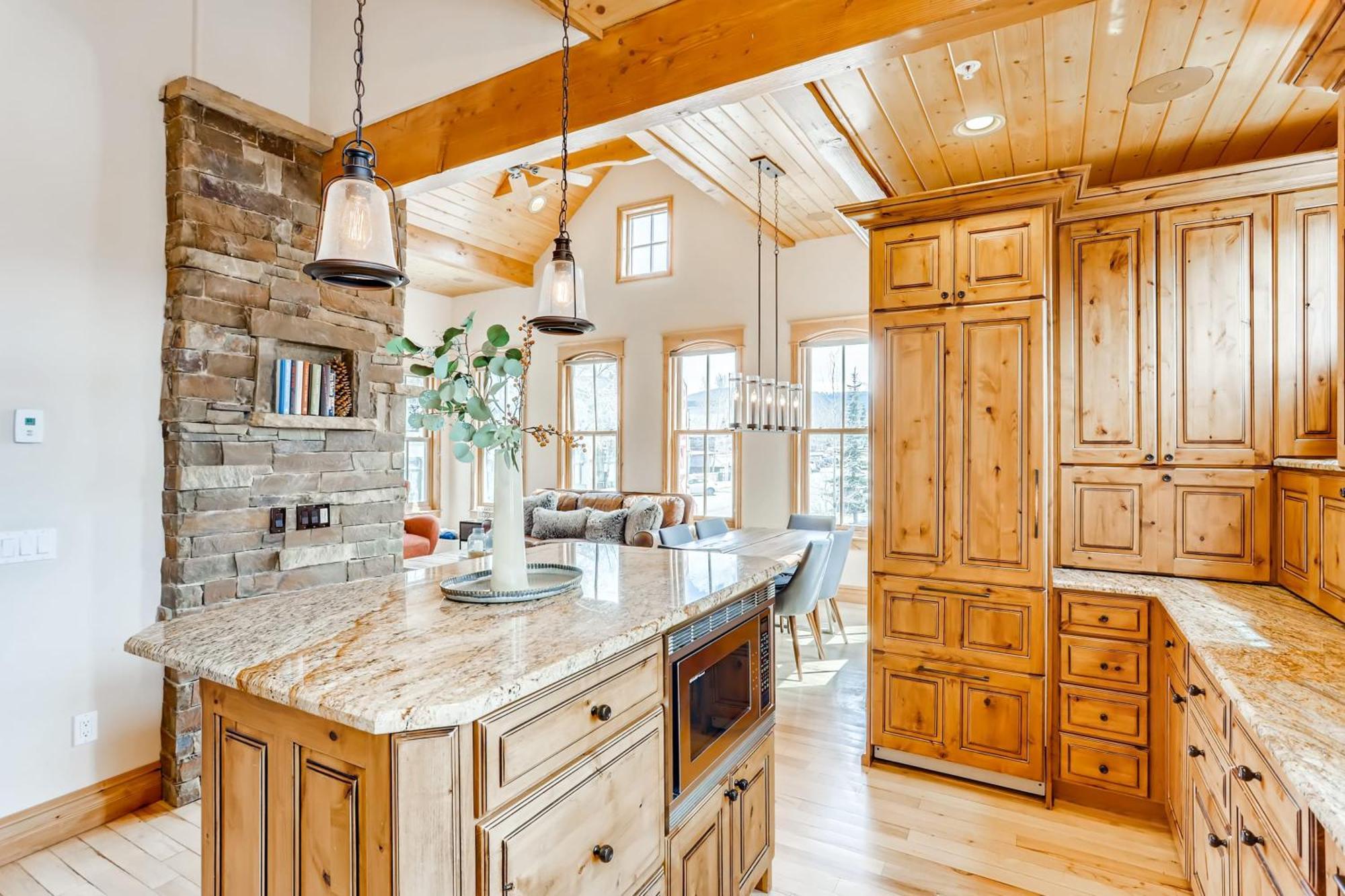The Lavish Lincoln Luxe Alpine Loft * Breckenridge