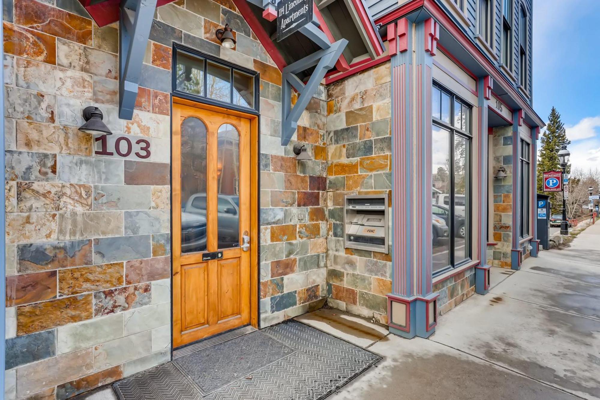 The Lavish Lincoln Luxe Alpine Loft * Breckenridge