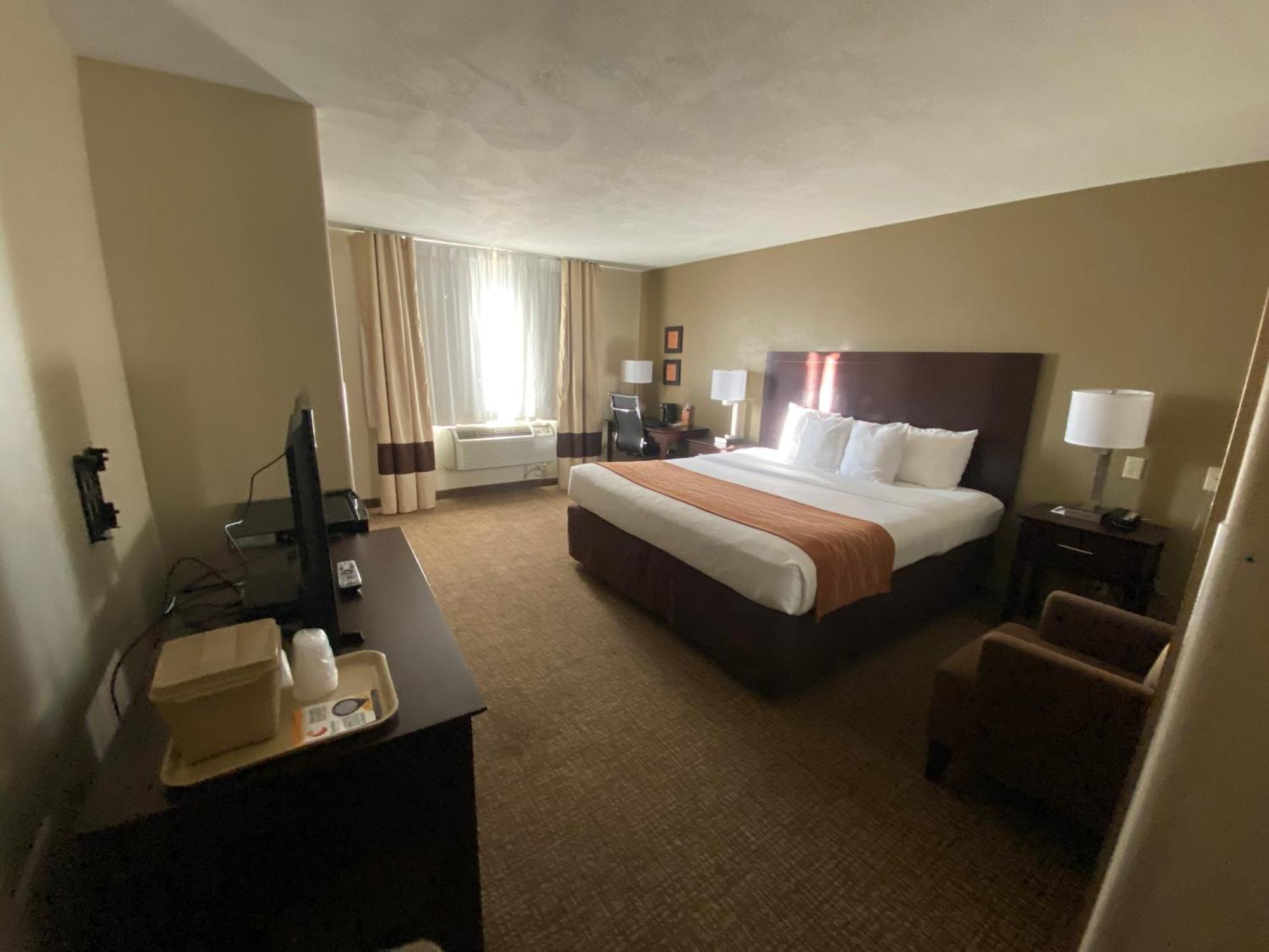 Comfort & Gunnison-crested Butte Hotel
