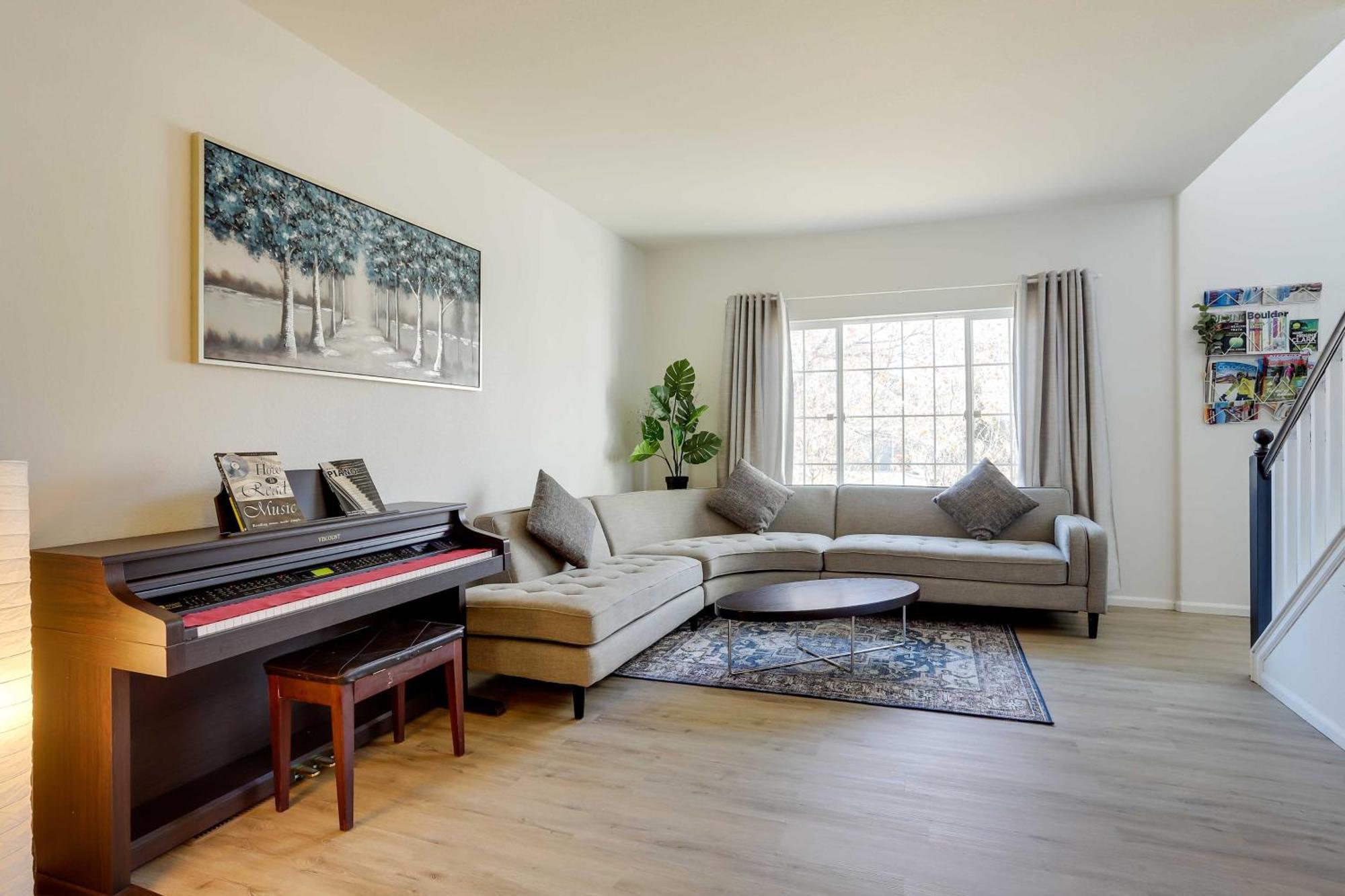 Spacious 15 Mi To Downtown Denver! Thornton