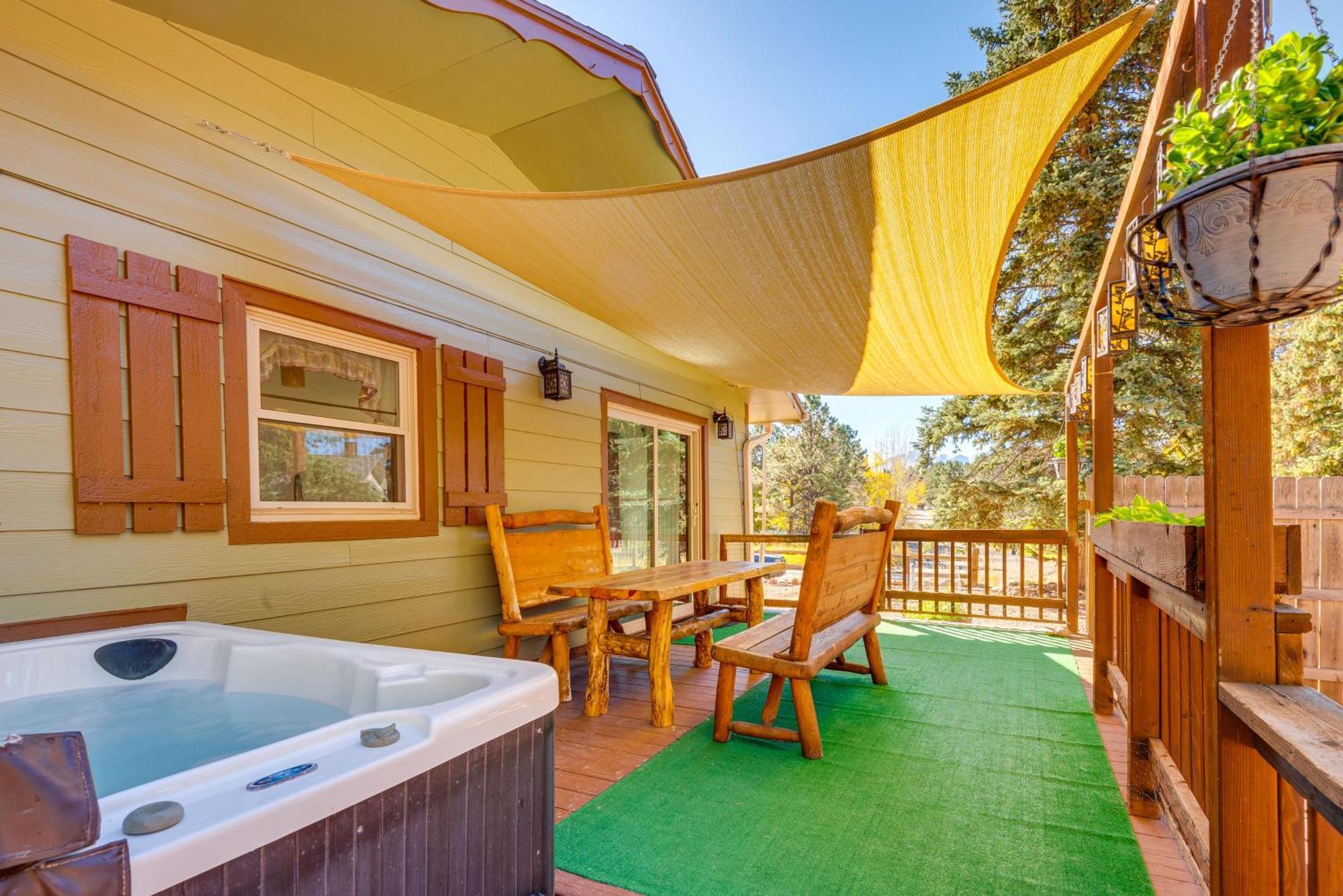 Peaceful Getaway With Private Hot Tub And Mtn Views! *