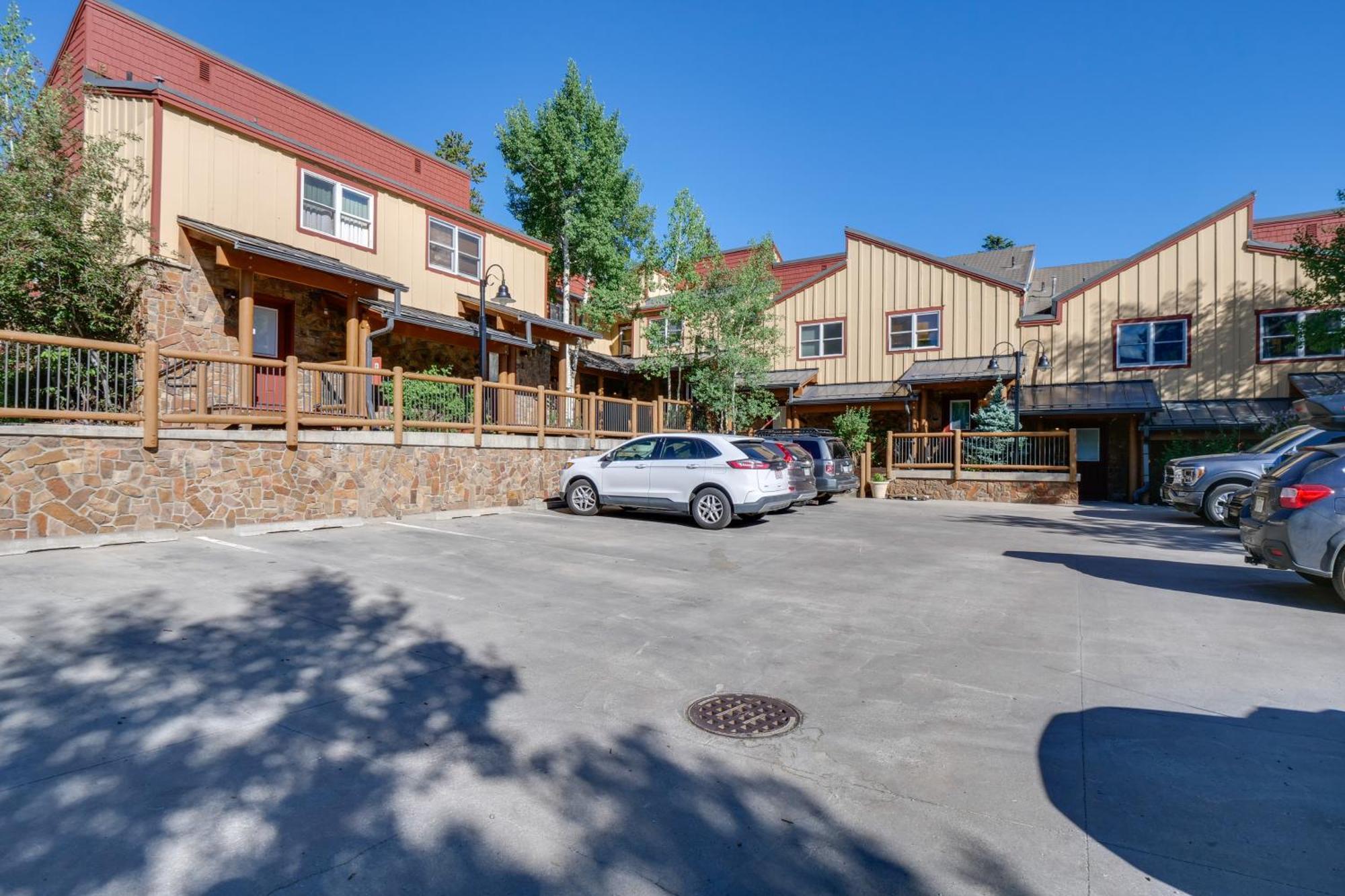 Ski-in Retreat With Pool Access 2 Blocks To Main St *