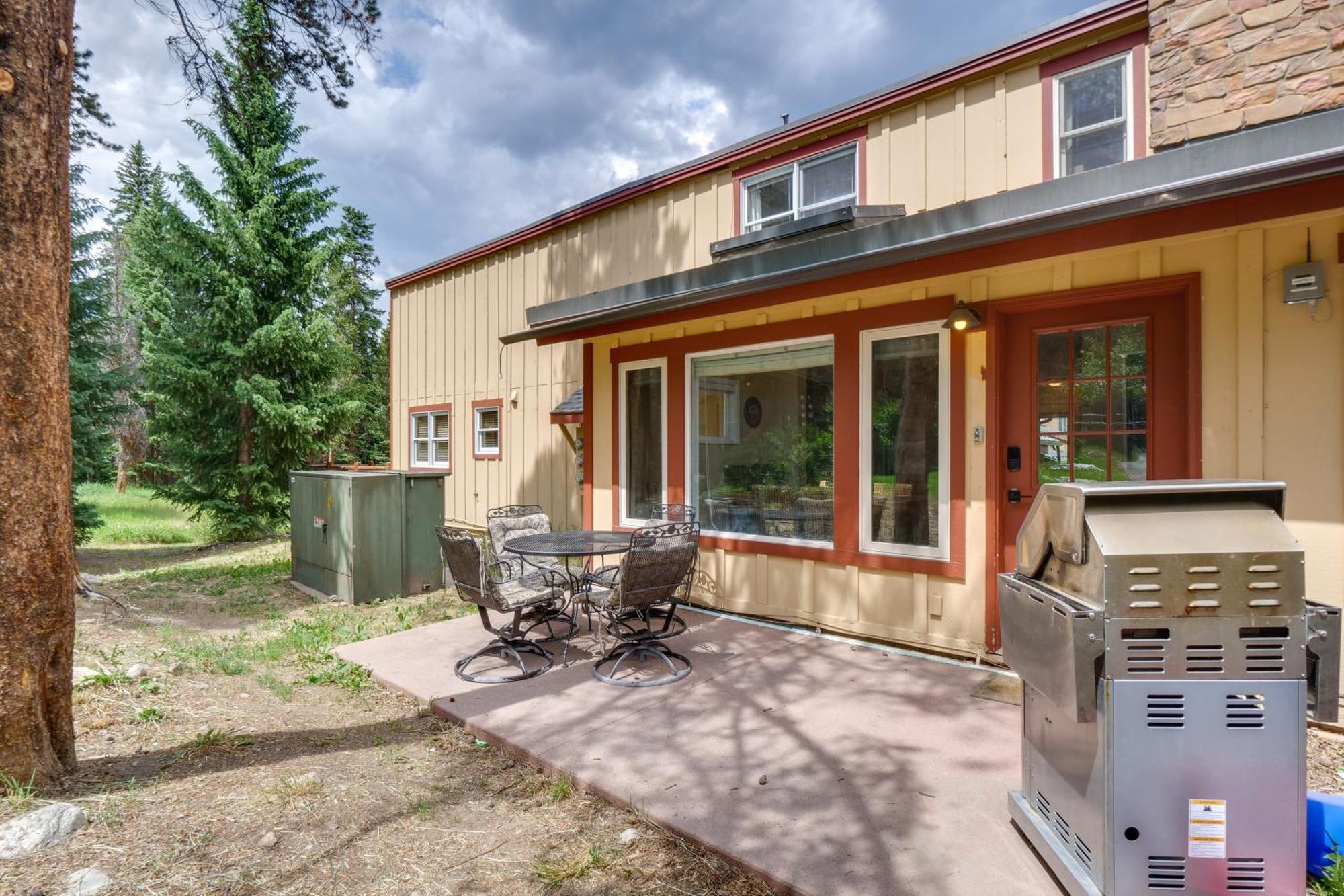 Holiday home Ski-in Retreat With Pool Access 2 Blocks To Main St *