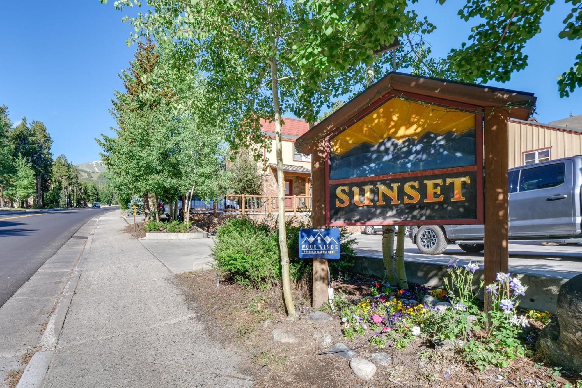 Ski-in Retreat With Pool Access 2 Blocks To Main St * Breckenridge