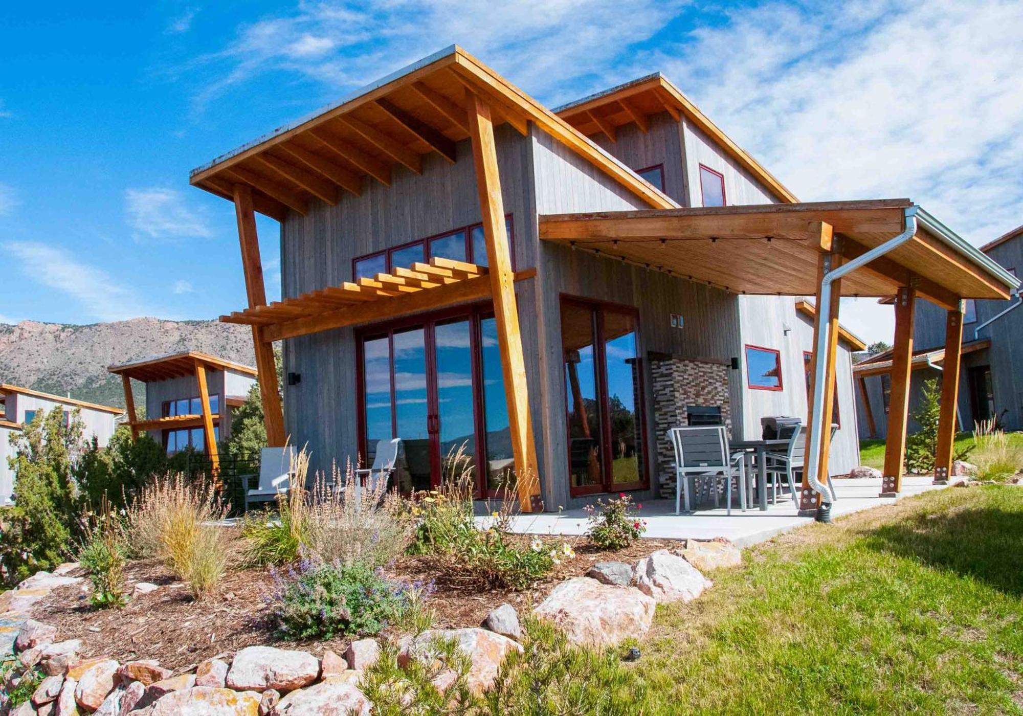 Royal Gorge Resort